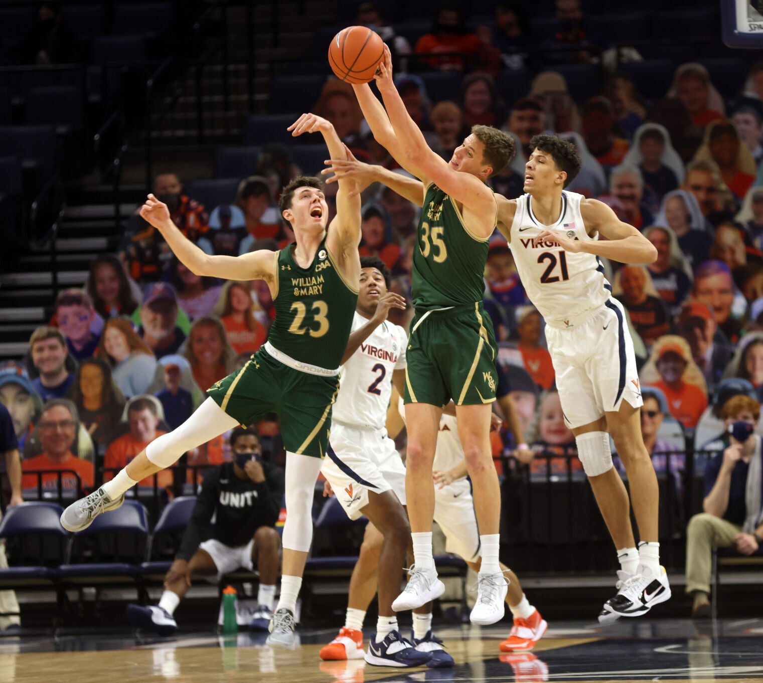 122220-cdp-sports-uva-mbball334.JPG